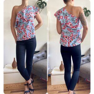 C&E One Shoulder Floral Ruffle Top – Size M